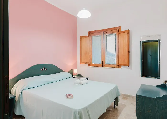 Valentina * קאסטלמארה דל גולפו